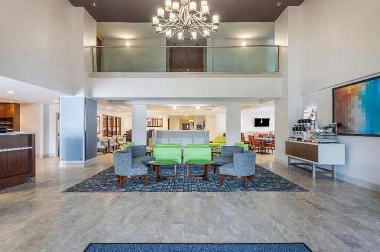 Holiday Inn Express Suites Augusta West -Ft Gordon