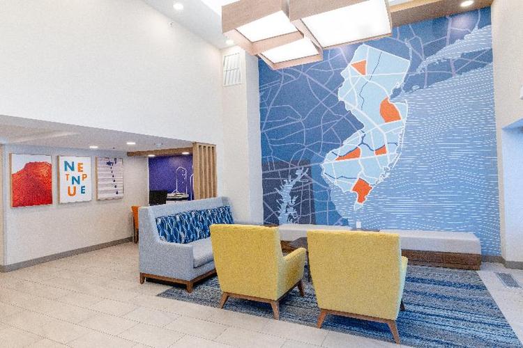 Holiday Inn Express Neptune