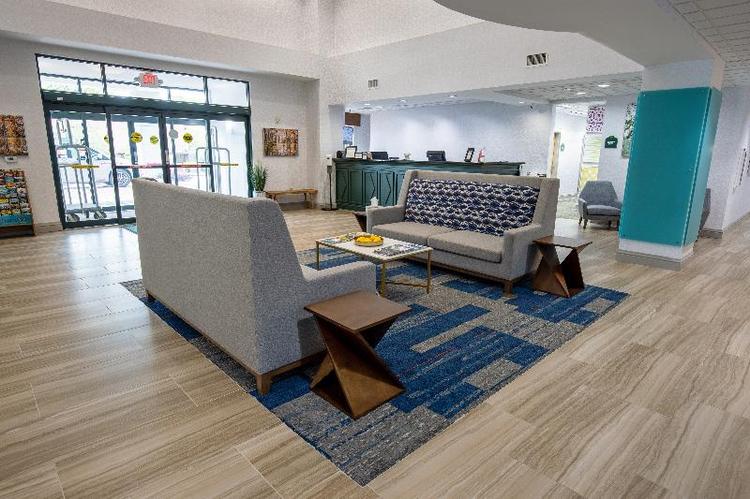 Wingate By Wyndham Lafayette Airport