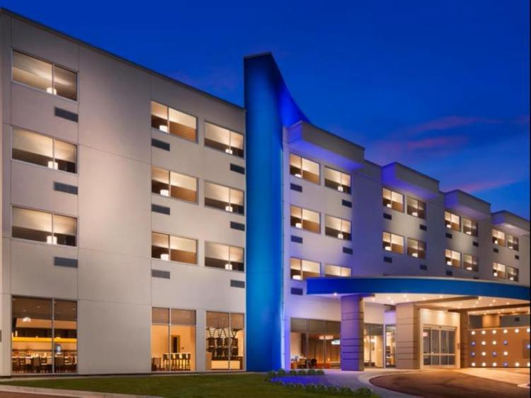 GLō Best Western Lexington