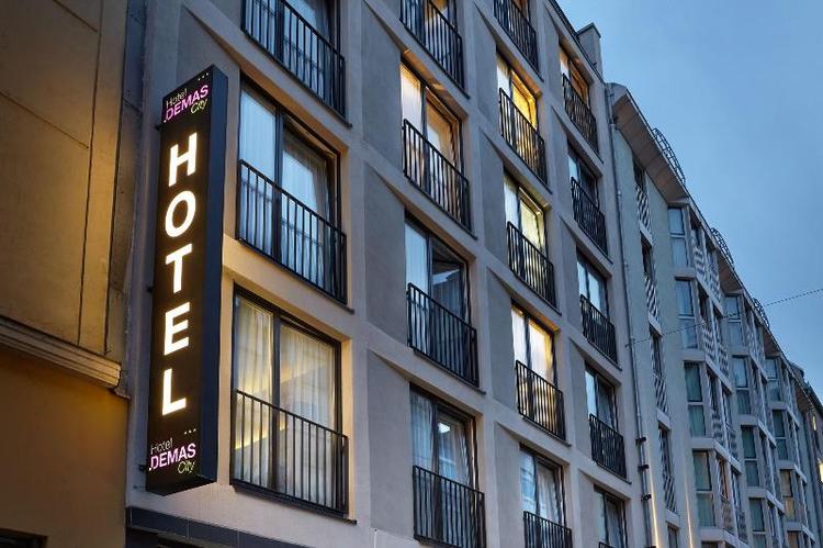 Hotel Demas City