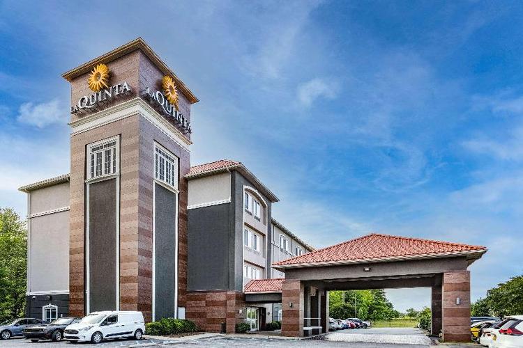 La Quinta Inn & Suites Norfolk Airport