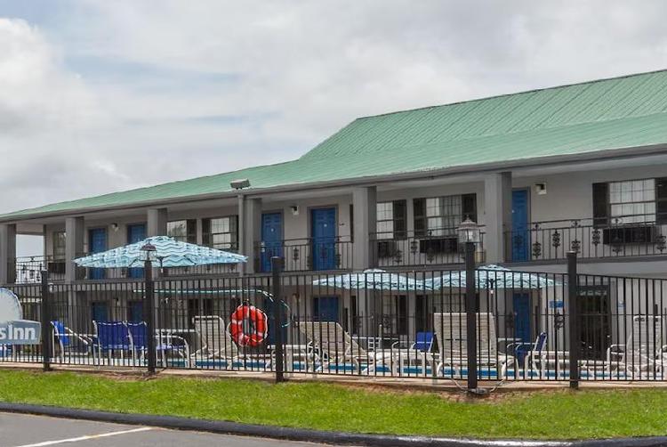 Days Inn by Wyndham Natchitoches