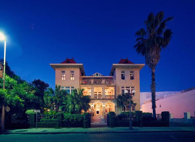 Hotel Havana