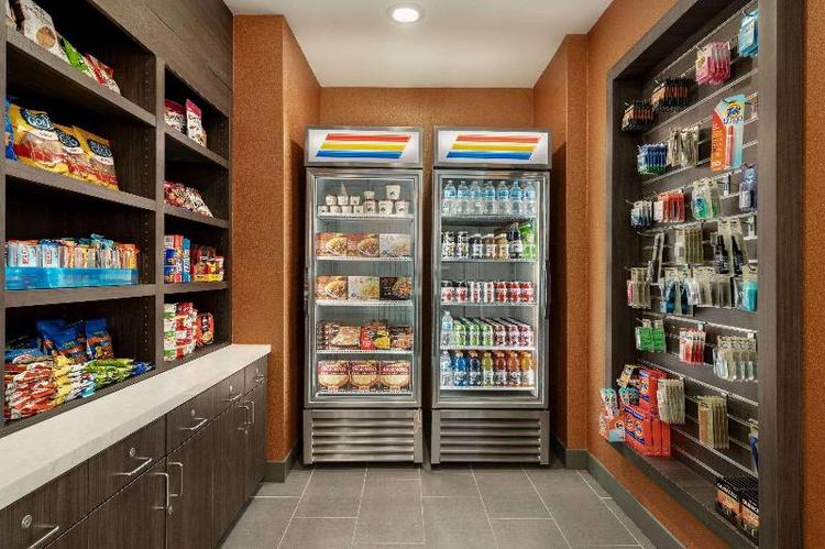 La Quinta Inn and Suites by Wyndham San Bernardino