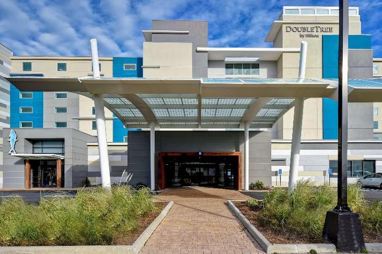 DoubleTree by Hilton Virginia Beach Oceanfront Sou
