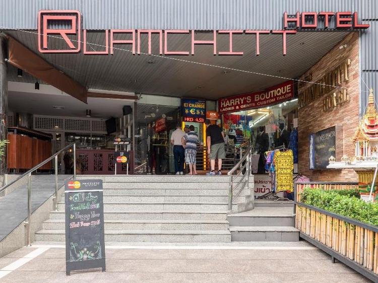 Ruamchitt Plaza Hotel