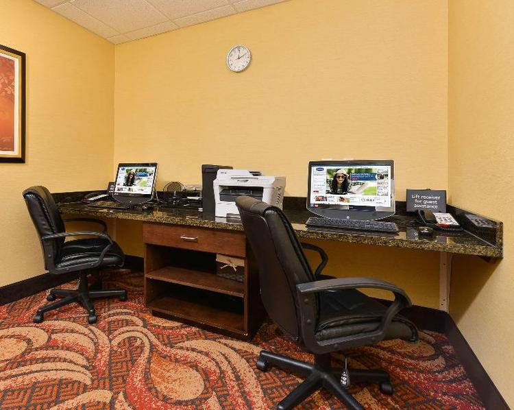 Hampton Inn Clinton, IA