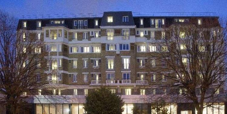 Executive Hotel
