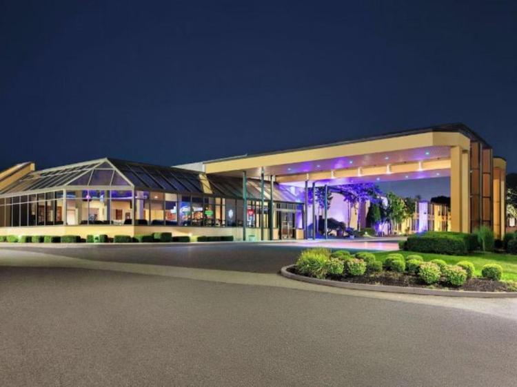 Days Inn by Wyndham Hotel Allentown Airport