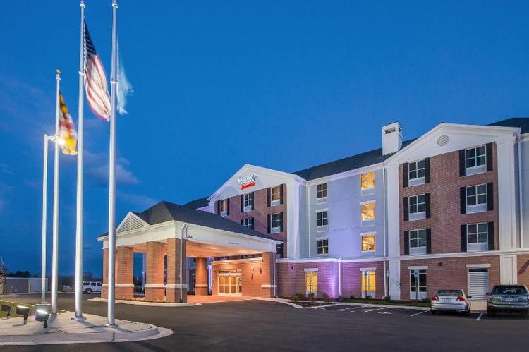 Fairfield Inn & Suites Easton
