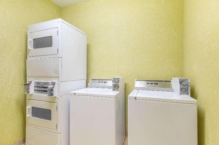 Hawthorn Suites by Wyndham Corpus Christi Padre I