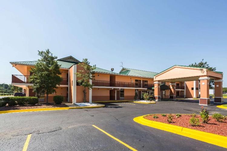 Econo Lodge Decatur Regional Airport