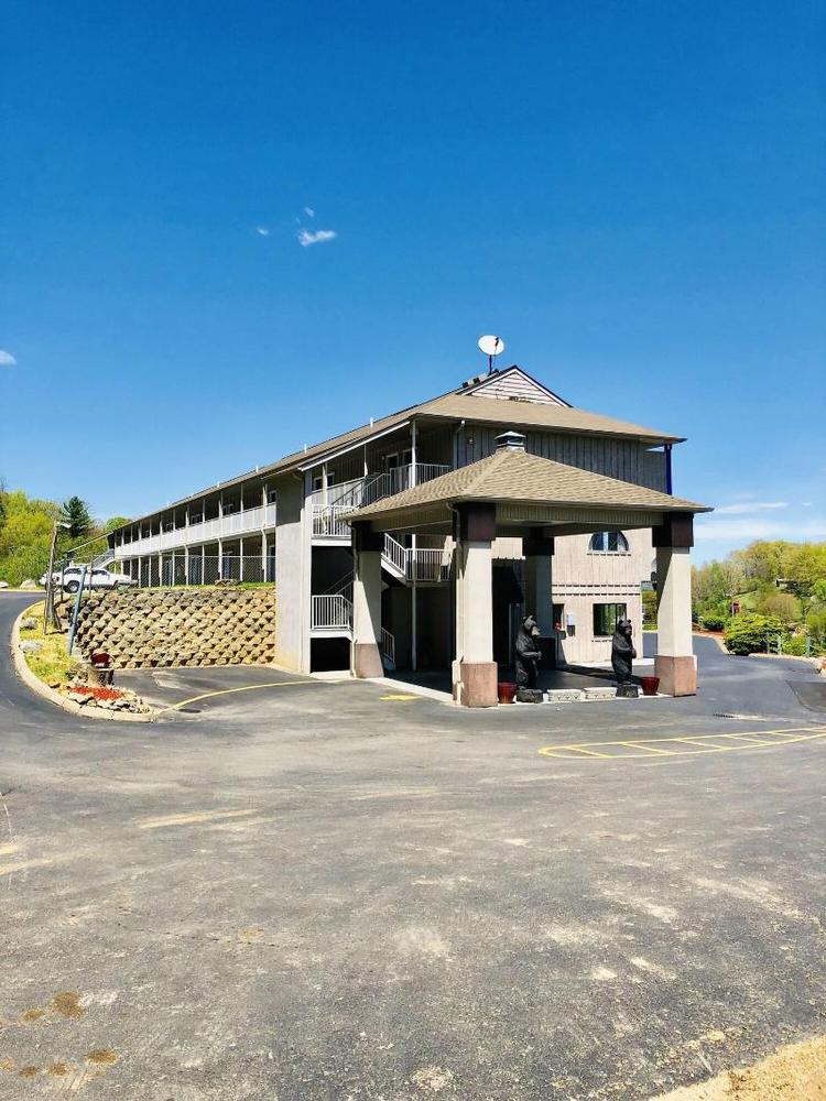Econo Lodge South