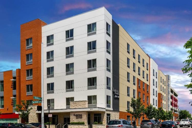 Fairfield Inn &Suites Cincinnati Uptown/University
