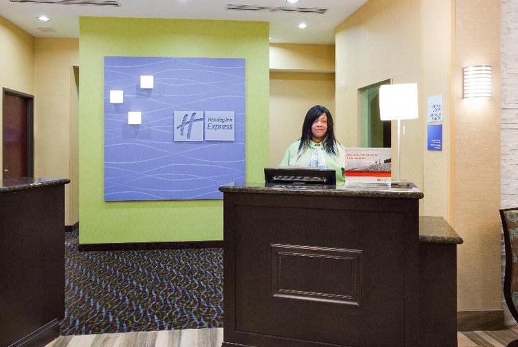 Holiday Inn Express & Suites Davenport