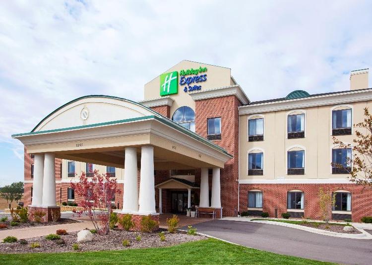 Holiday Inn Express and Suites Howell