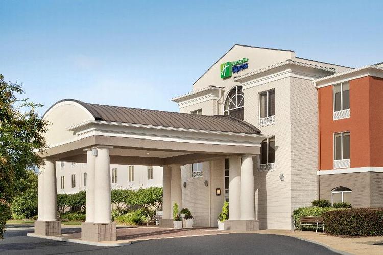 Holiday Inn Express and Suites Auburn University A