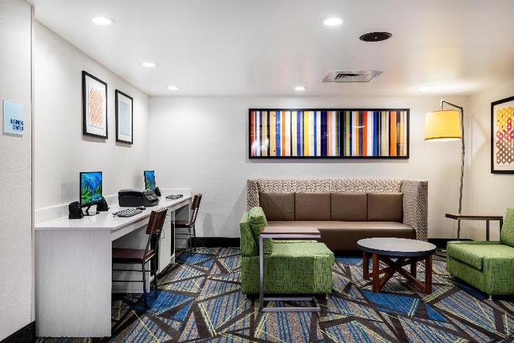 Holiday Inn Express and Suites Daphne Spanish Fort