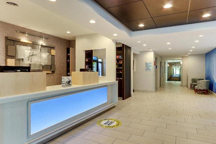 Holiday Inn Express and Suites Corbin