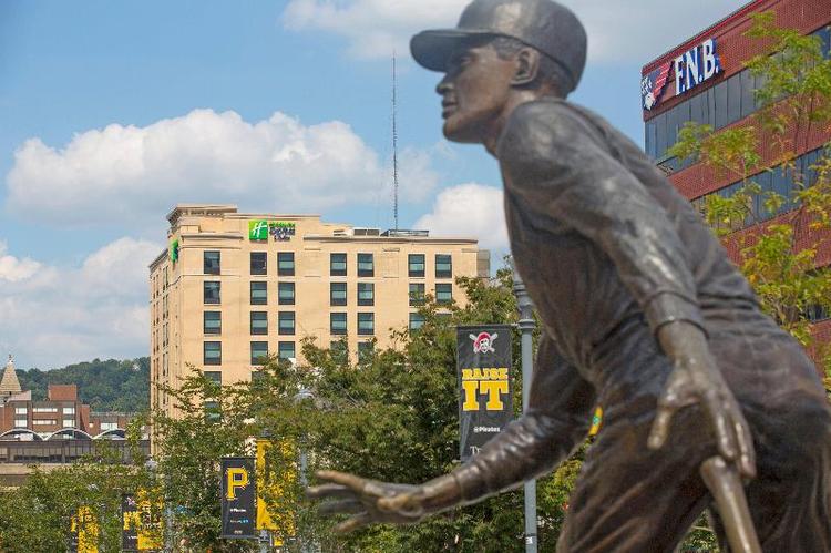 Holiday Inn Express & Suites Pittsburgh North Shor