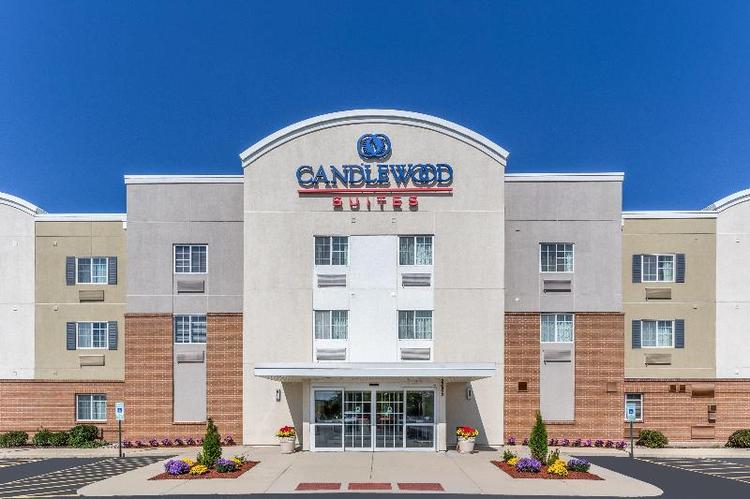 Candlewood Suites Aurora-Naperville, an IHG Hotel