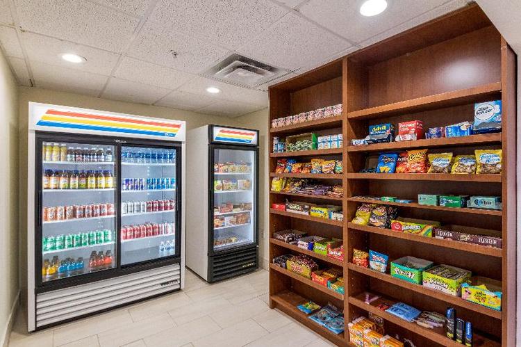Holiday Inn Express and Suites Columbus