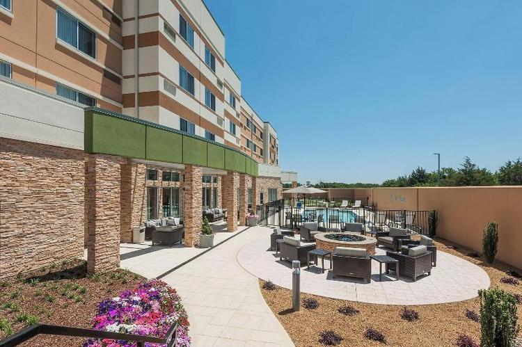 Courtyard Ardmore