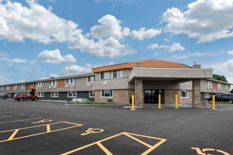 Quality Inn Madison West Near University Area