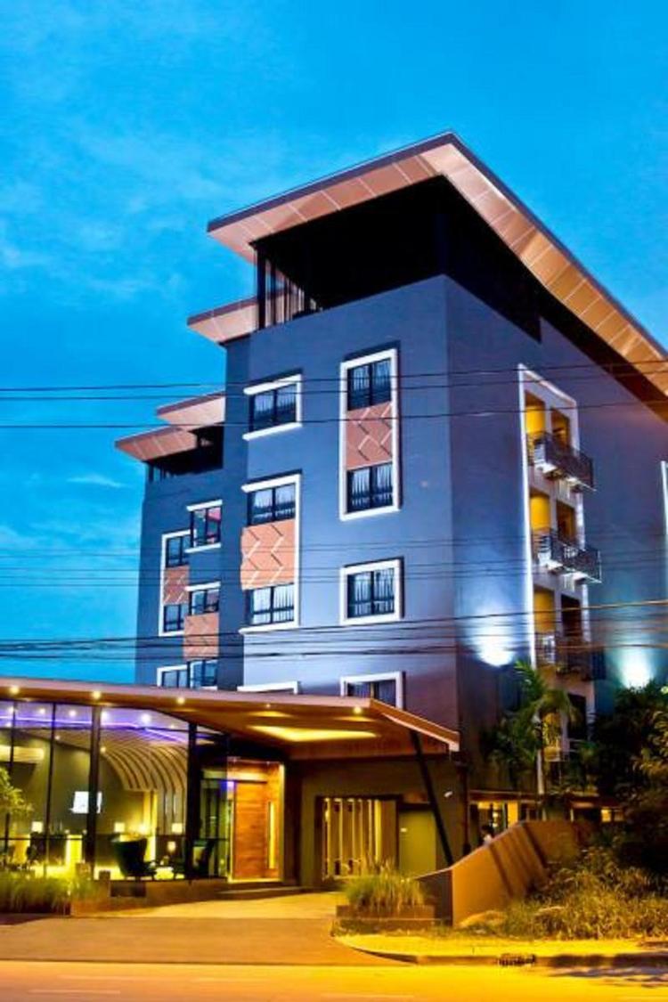 CoCo Hotel Bangkok