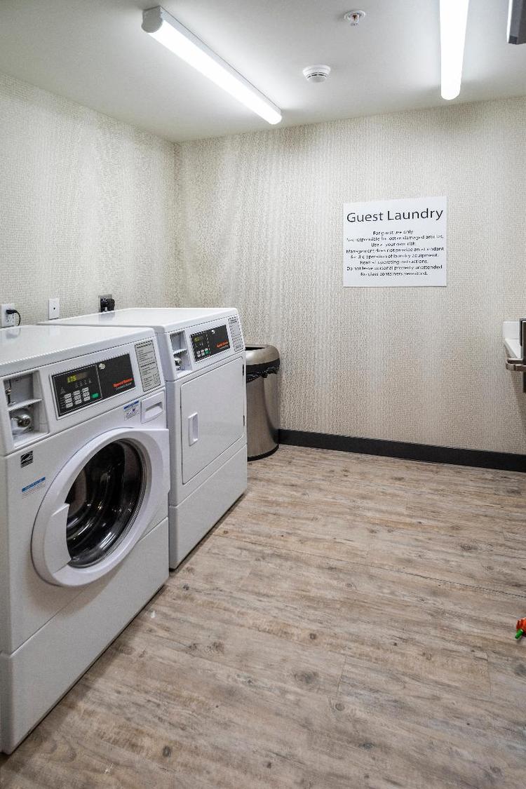 Holiday Inn Hotel And Suites-Decatur