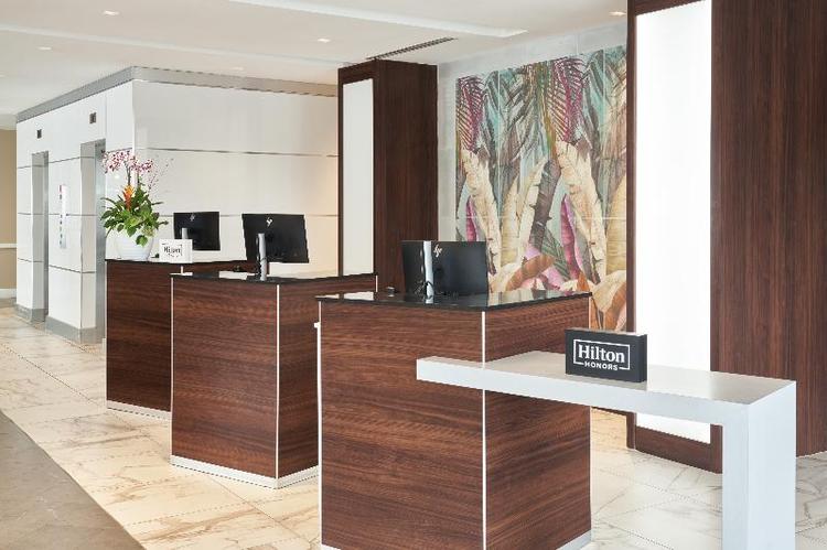 Doubletree By Hilton Miami North I-95