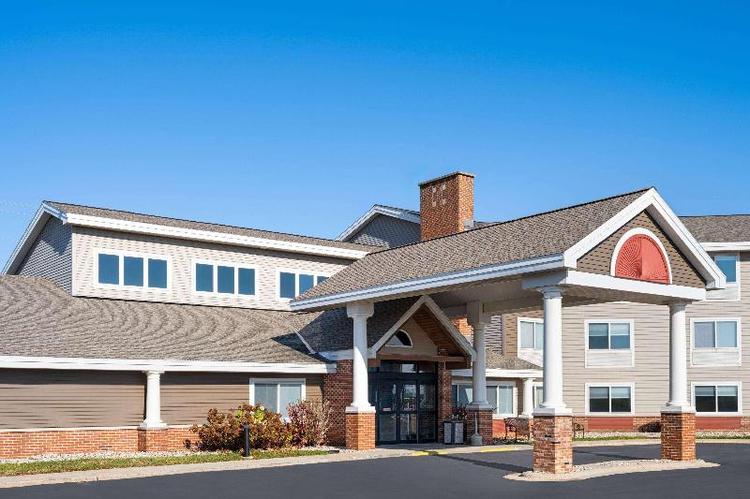 AmericInn by Wyndham Beaver Dam
