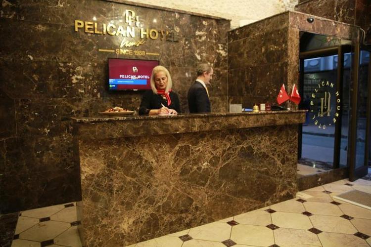Pelican House Hotel