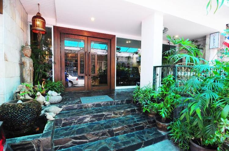 Baan Sukhumvit Inn Soi 18