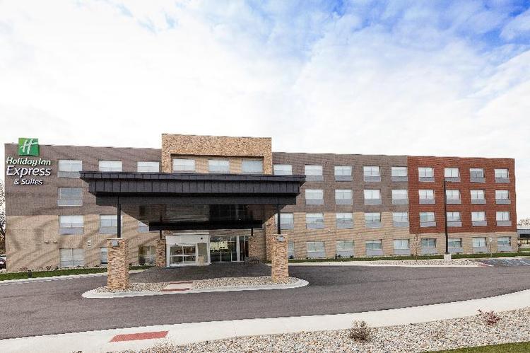 Holiday Inn Express and Suites Auburn