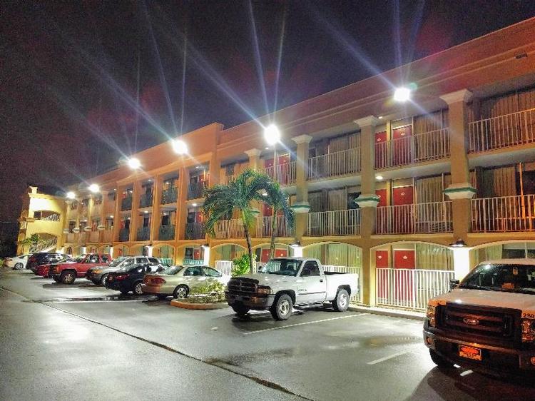 Red Carpet Inn Airport/Cruise Port Fort Lauderdale