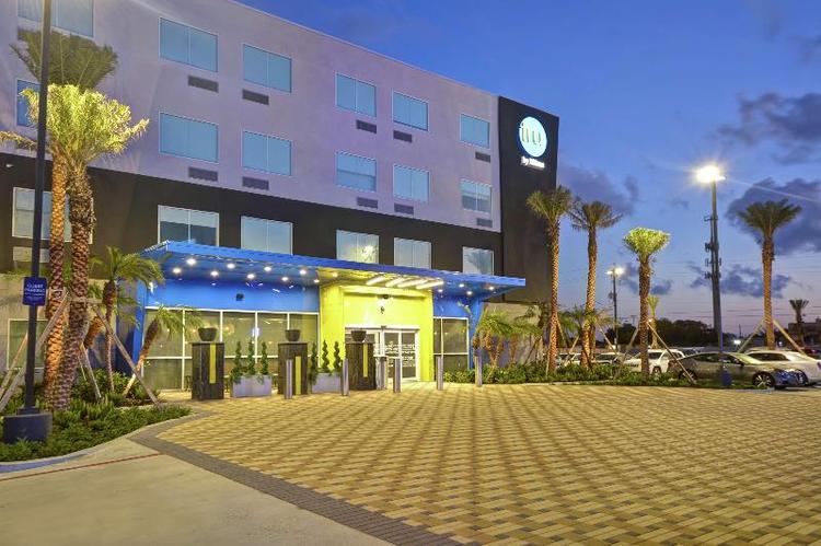 Tru by Hilton Corpus Christi South Padre Island Dr
