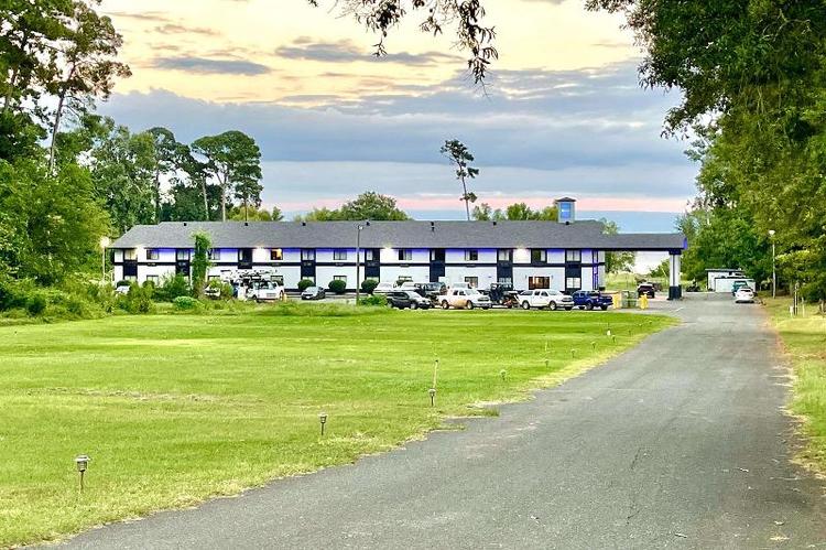 Rodeway Inn Suites Sabine