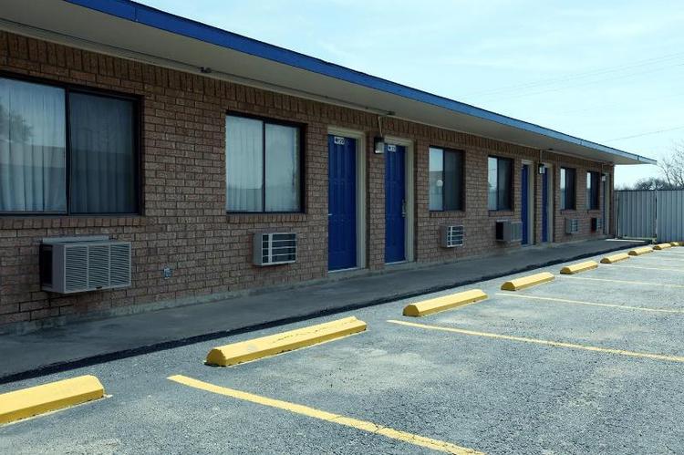 Americas Best Value Inn Comanche