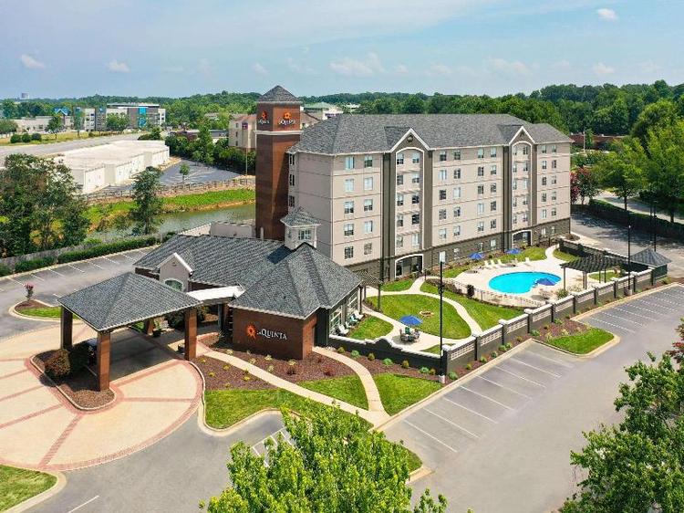 La Quinta Inn Suites Greensboro Nc