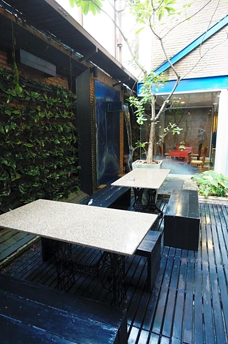 Silom Convent Garden
