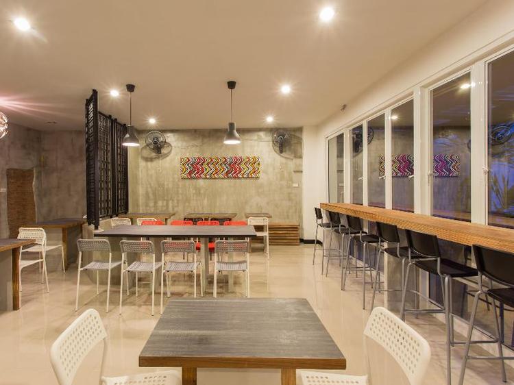 Krabi Inn And Omm Hotel