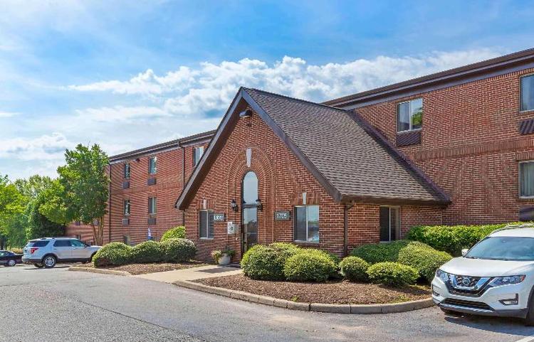 Extended Stay America Greensboro Wendover Ave
