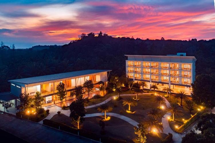 Nana Beach Hotel
