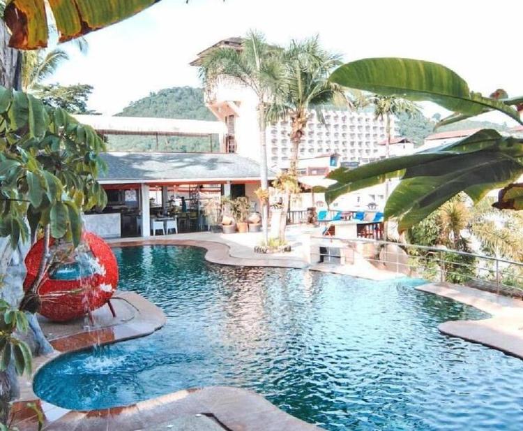 C N Resort And Spa