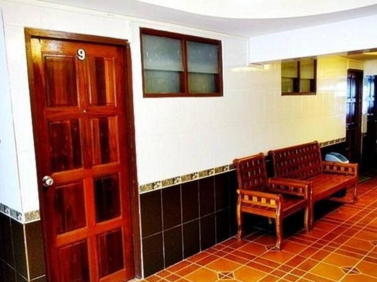Jirawan Hotel