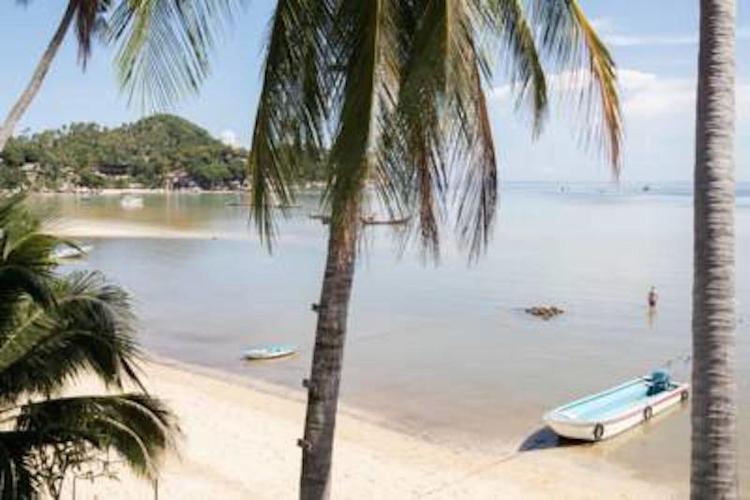 Carabao Dive Resort