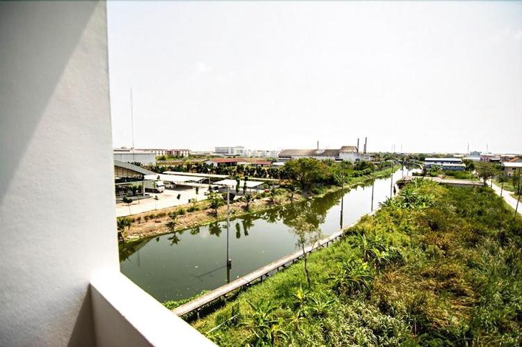 At Ease Residence Suvarnabhumi