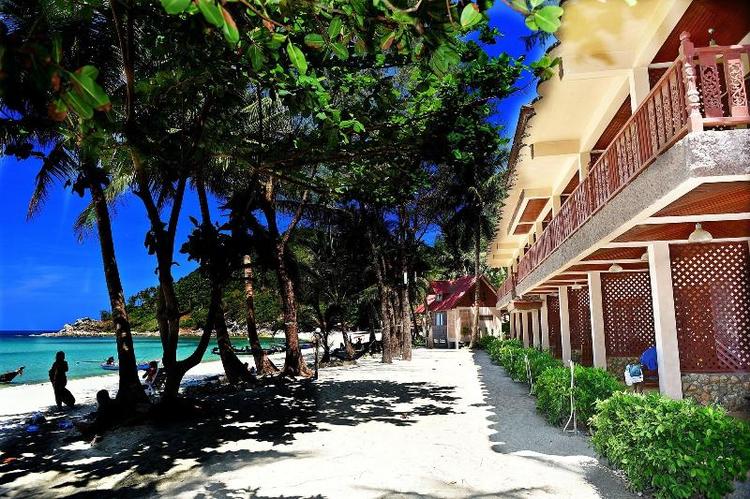 Haad Khuad Resort